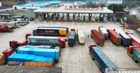 友誼關口岸客貨運通關實現“開門紅” 進出口服務提質增效促發展